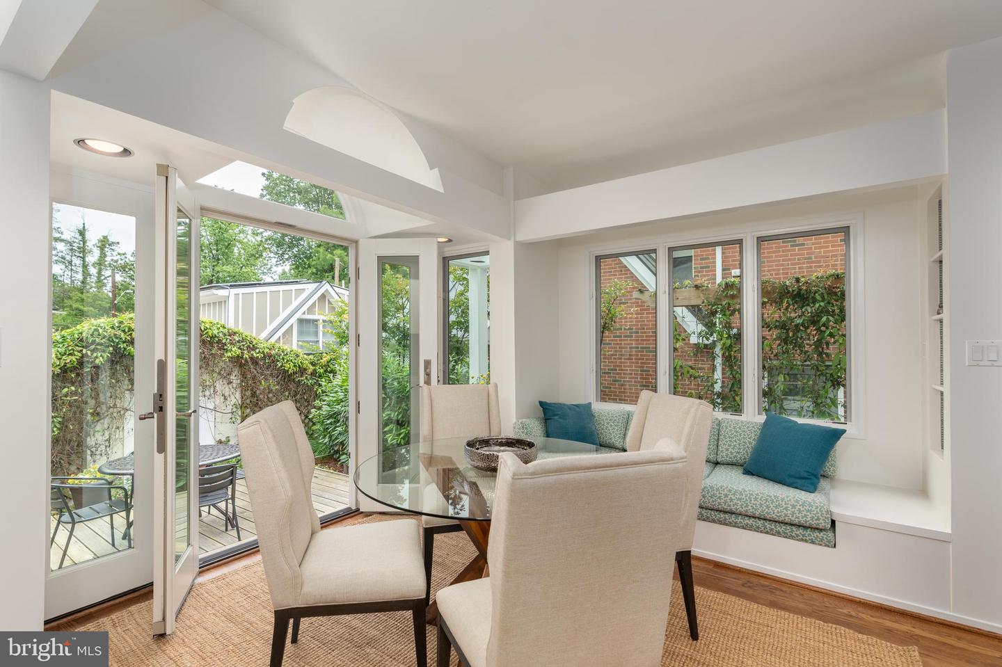 5045 RENO RD NW, WASHINGTON, District Of Columbia 20008, 4 Bedrooms Bedrooms, ,3 BathroomsBathrooms,Residential,For sale,5045 RENO RD NW,DCDC2203894 MLS # DCDC2203894