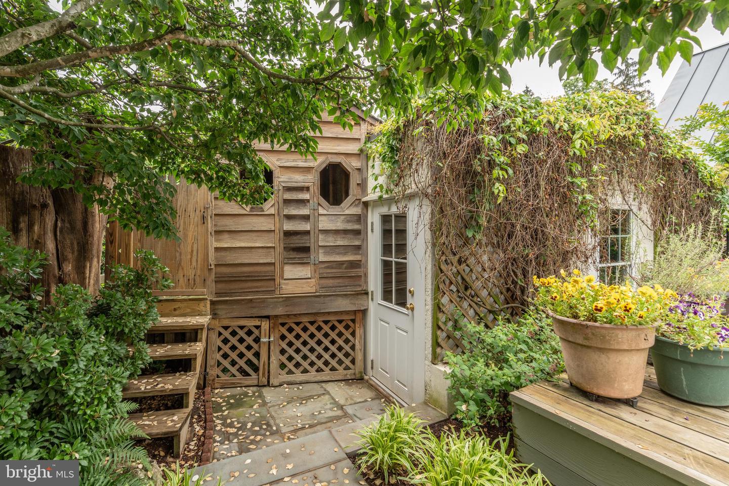 5045 RENO RD NW, WASHINGTON, District Of Columbia 20008, 4 Bedrooms Bedrooms, ,3 BathroomsBathrooms,Residential,For sale,5045 RENO RD NW,DCDC2203894 MLS # DCDC2203894