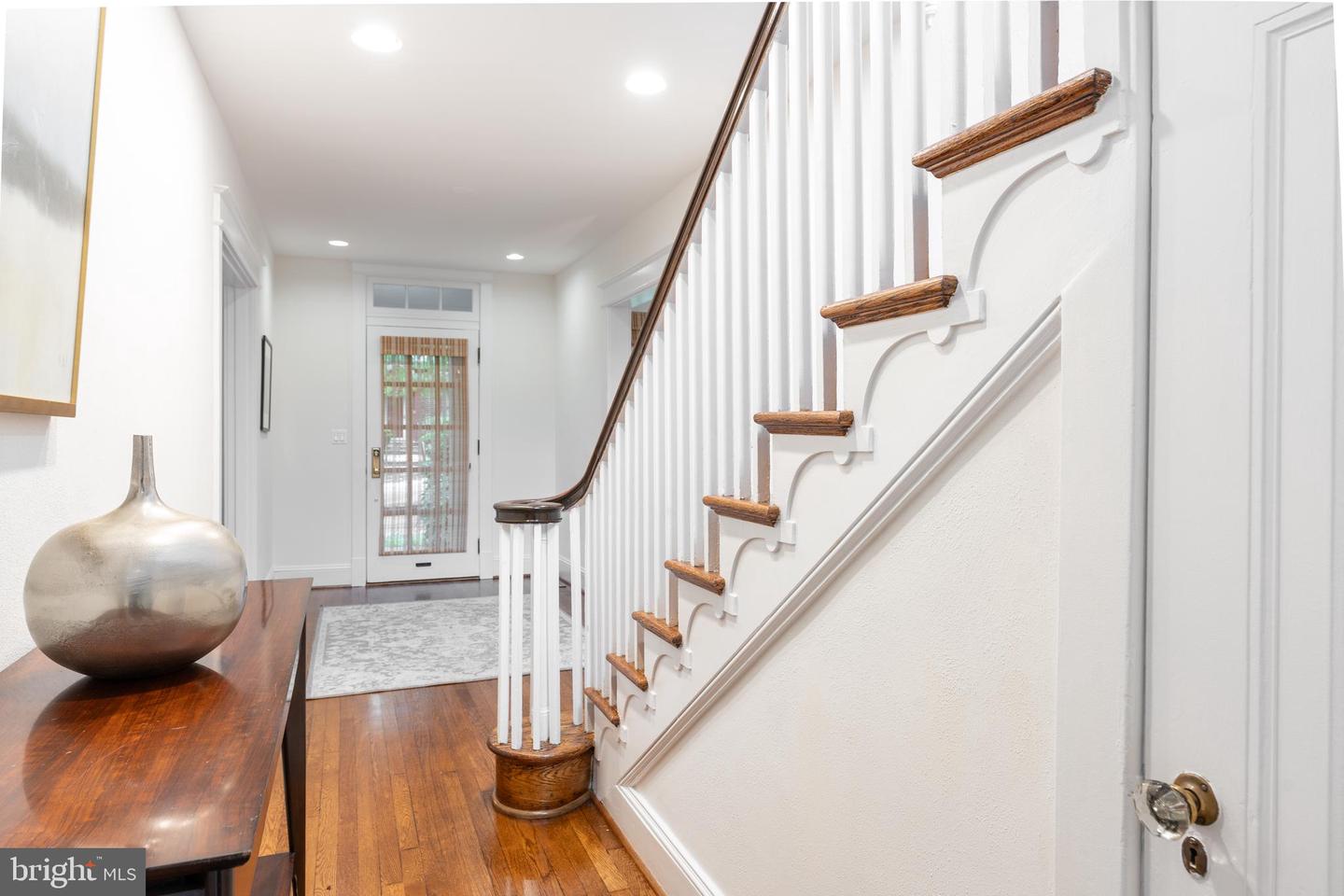 5045 RENO RD NW, WASHINGTON, District Of Columbia 20008, 4 Bedrooms Bedrooms, ,3 BathroomsBathrooms,Residential,For sale,5045 RENO RD NW,DCDC2203894 MLS # DCDC2203894