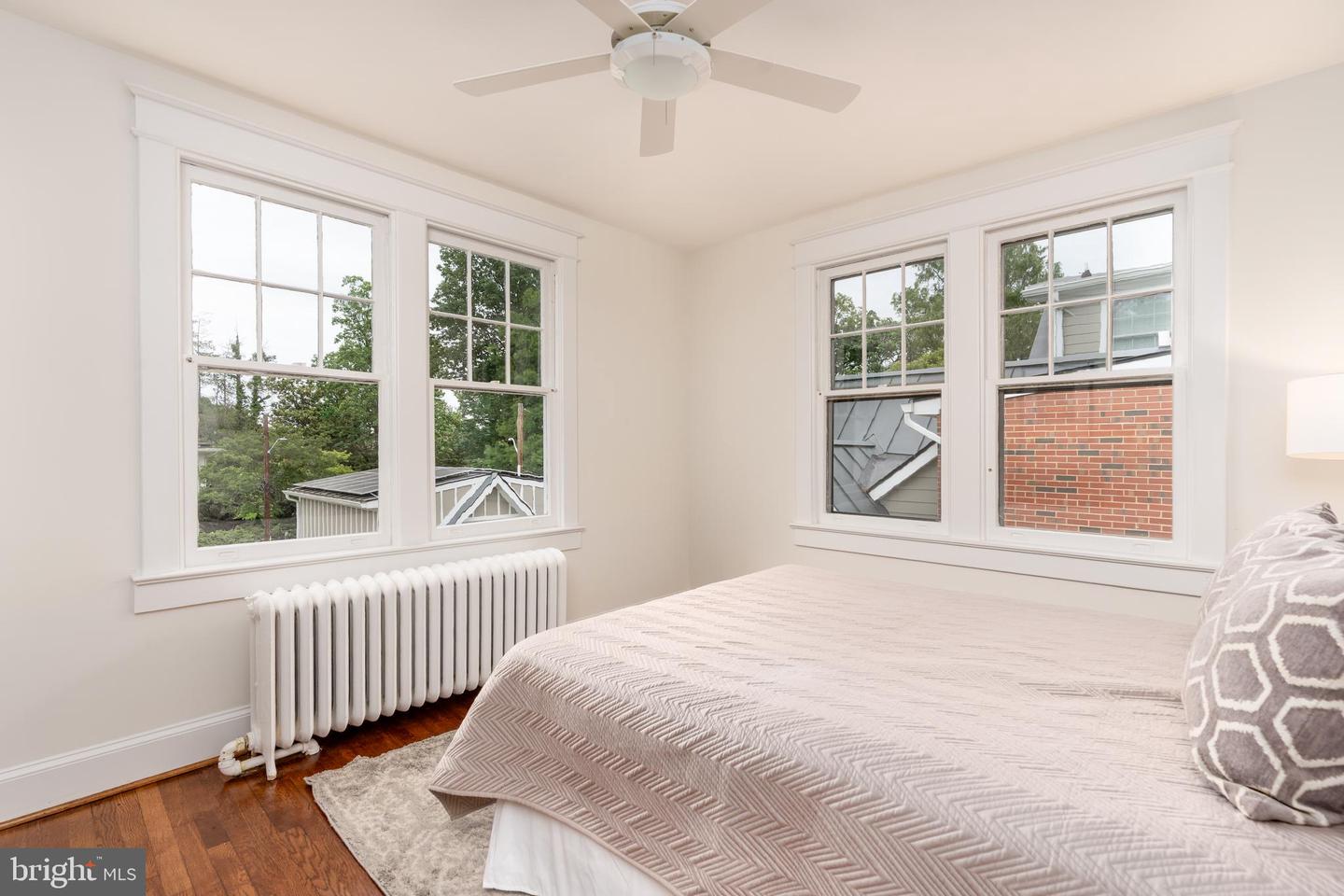 5045 RENO RD NW, WASHINGTON, District Of Columbia 20008, 4 Bedrooms Bedrooms, ,3 BathroomsBathrooms,Residential,For sale,5045 RENO RD NW,DCDC2203894 MLS # DCDC2203894