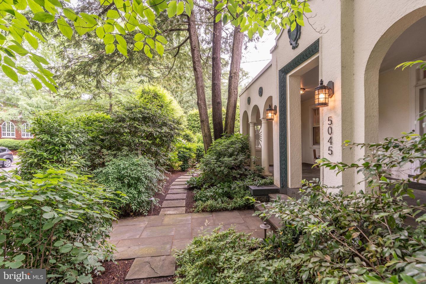 5045 RENO RD NW, WASHINGTON, District Of Columbia 20008, 4 Bedrooms Bedrooms, ,3 BathroomsBathrooms,Residential,For sale,5045 RENO RD NW,DCDC2203894 MLS # DCDC2203894
