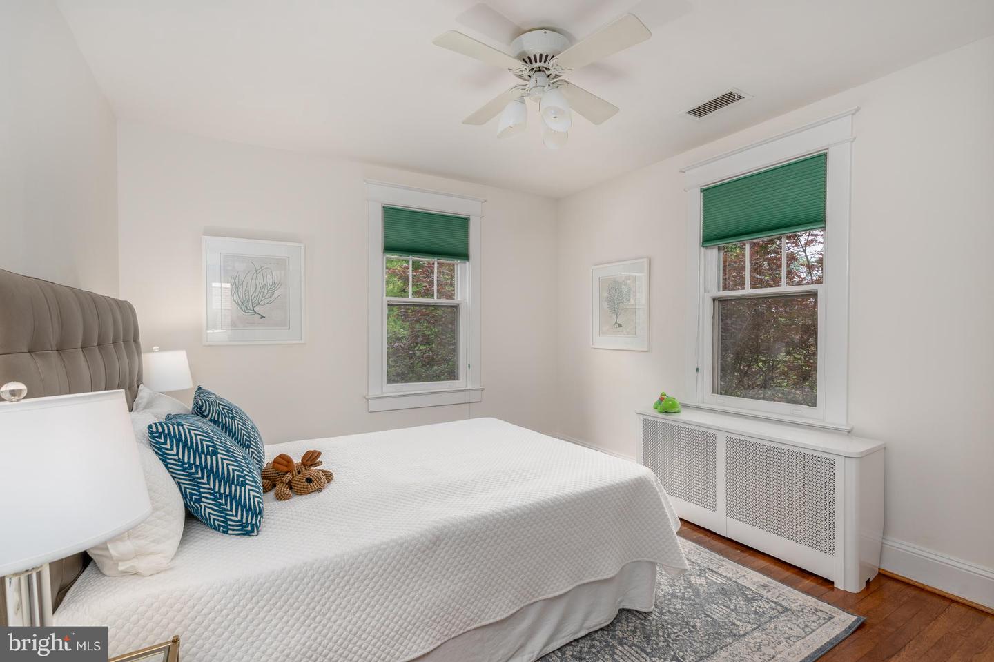 5045 RENO RD NW, WASHINGTON, District Of Columbia 20008, 4 Bedrooms Bedrooms, ,3 BathroomsBathrooms,Residential,For sale,5045 RENO RD NW,DCDC2203894 MLS # DCDC2203894