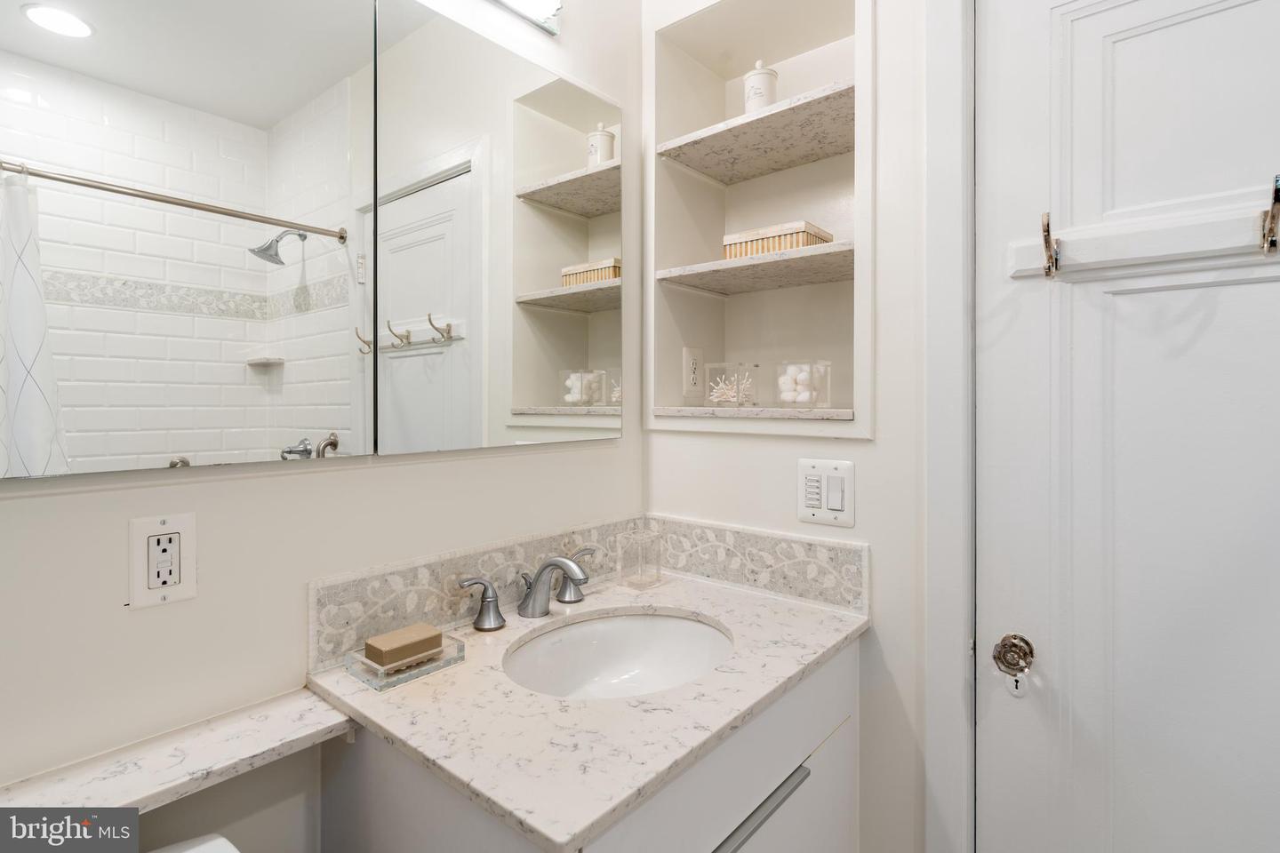5045 RENO RD NW, WASHINGTON, District Of Columbia 20008, 4 Bedrooms Bedrooms, ,3 BathroomsBathrooms,Residential,For sale,5045 RENO RD NW,DCDC2203894 MLS # DCDC2203894