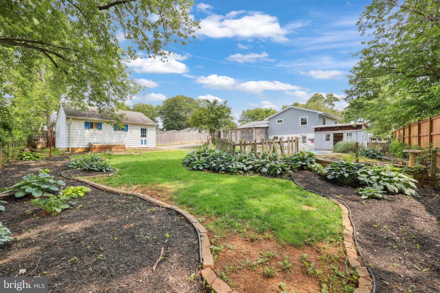 702 WILLIAMSBURG RD, STERLING, Virginia 20164, 3 Bedrooms Bedrooms, ,2 BathroomsBathrooms,Residential,For sale,702 WILLIAMSBURG RD,VALO2098614 MLS # VALO2098614