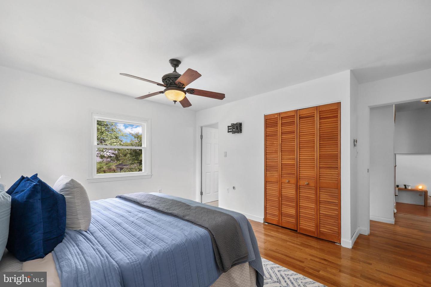 702 WILLIAMSBURG RD, STERLING, Virginia 20164, 3 Bedrooms Bedrooms, ,2 BathroomsBathrooms,Residential,For sale,702 WILLIAMSBURG RD,VALO2098614 MLS # VALO2098614