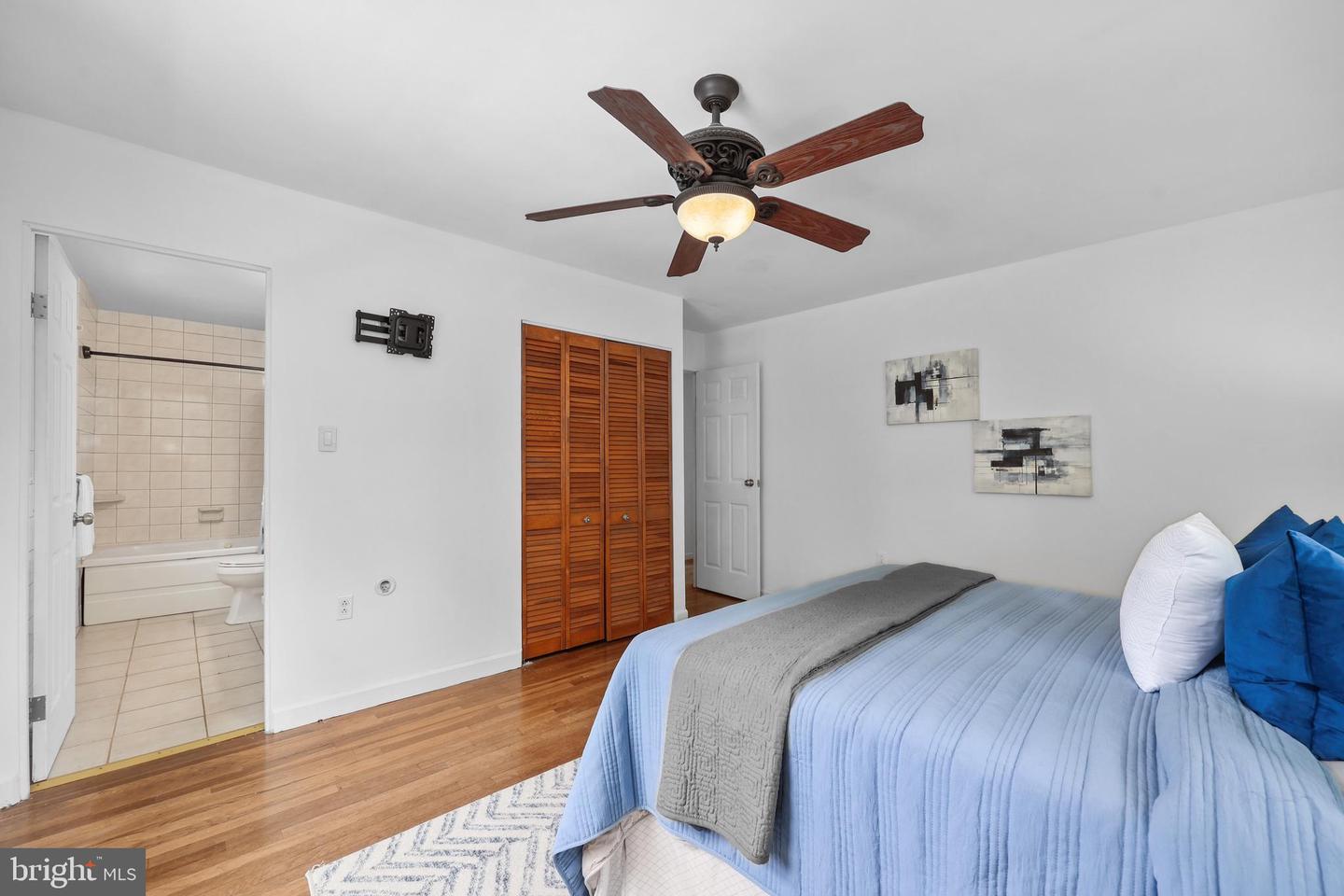 702 WILLIAMSBURG RD, STERLING, Virginia 20164, 3 Bedrooms Bedrooms, ,2 BathroomsBathrooms,Residential,For sale,702 WILLIAMSBURG RD,VALO2098614 MLS # VALO2098614