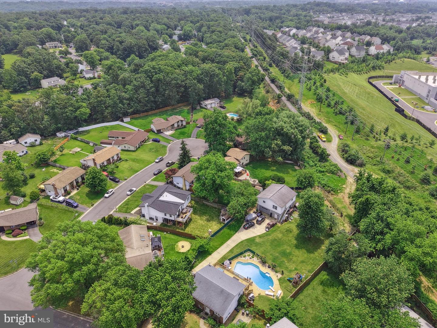 702 WILLIAMSBURG RD, STERLING, Virginia 20164, 3 Bedrooms Bedrooms, ,2 BathroomsBathrooms,Residential,For sale,702 WILLIAMSBURG RD,VALO2098614 MLS # VALO2098614