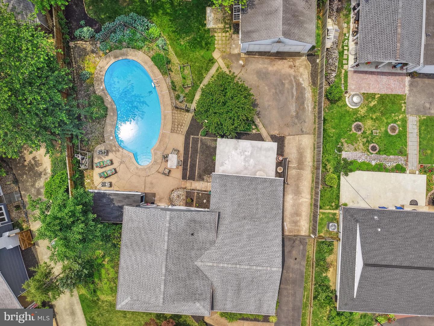 702 WILLIAMSBURG RD, STERLING, Virginia 20164, 3 Bedrooms Bedrooms, ,2 BathroomsBathrooms,Residential,For sale,702 WILLIAMSBURG RD,VALO2098614 MLS # VALO2098614