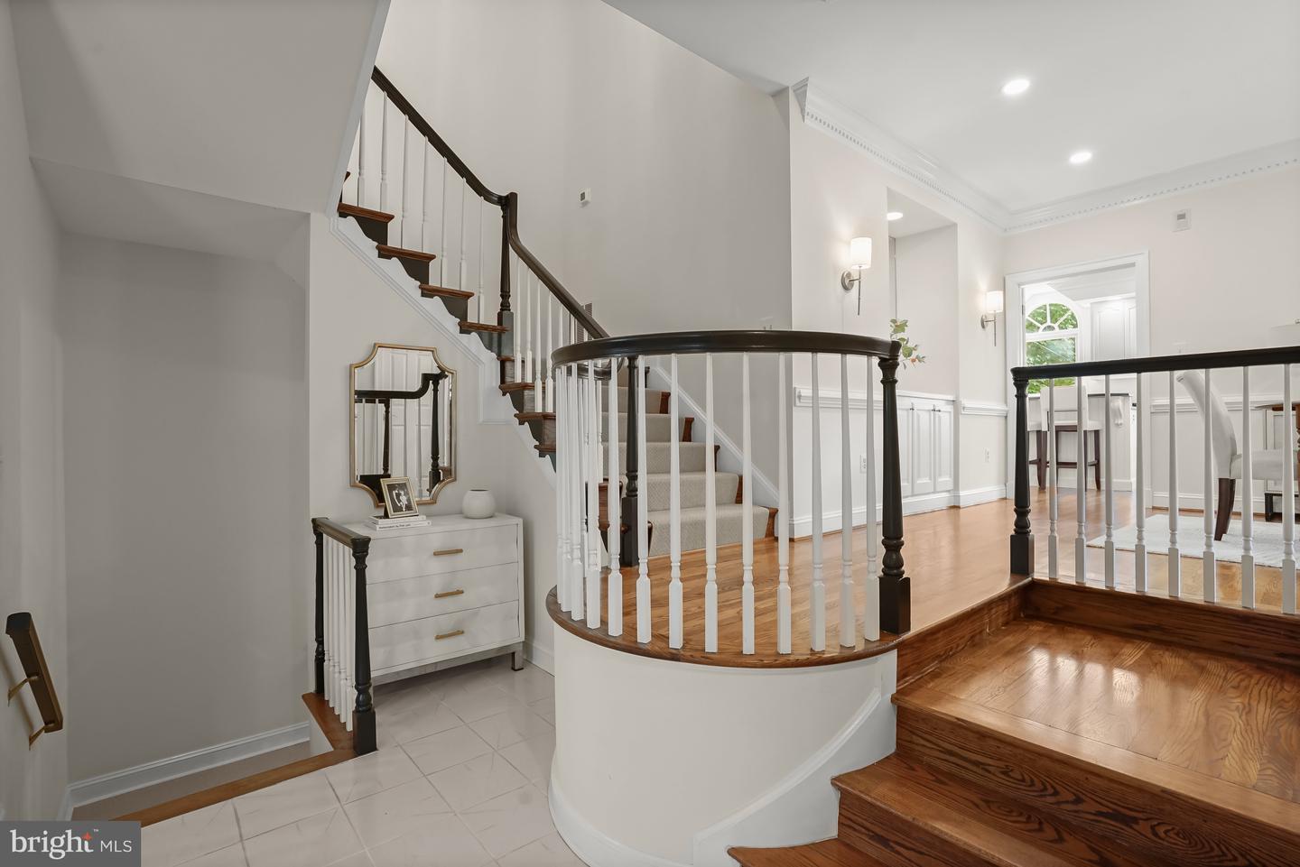 6638 HAMPTON VIEW PL, MCLEAN, Virginia 22101, 3 Bedrooms Bedrooms, ,3 BathroomsBathrooms,Residential,For sale,6638 HAMPTON VIEW PL,VAFX2245054 MLS # VAFX2245054