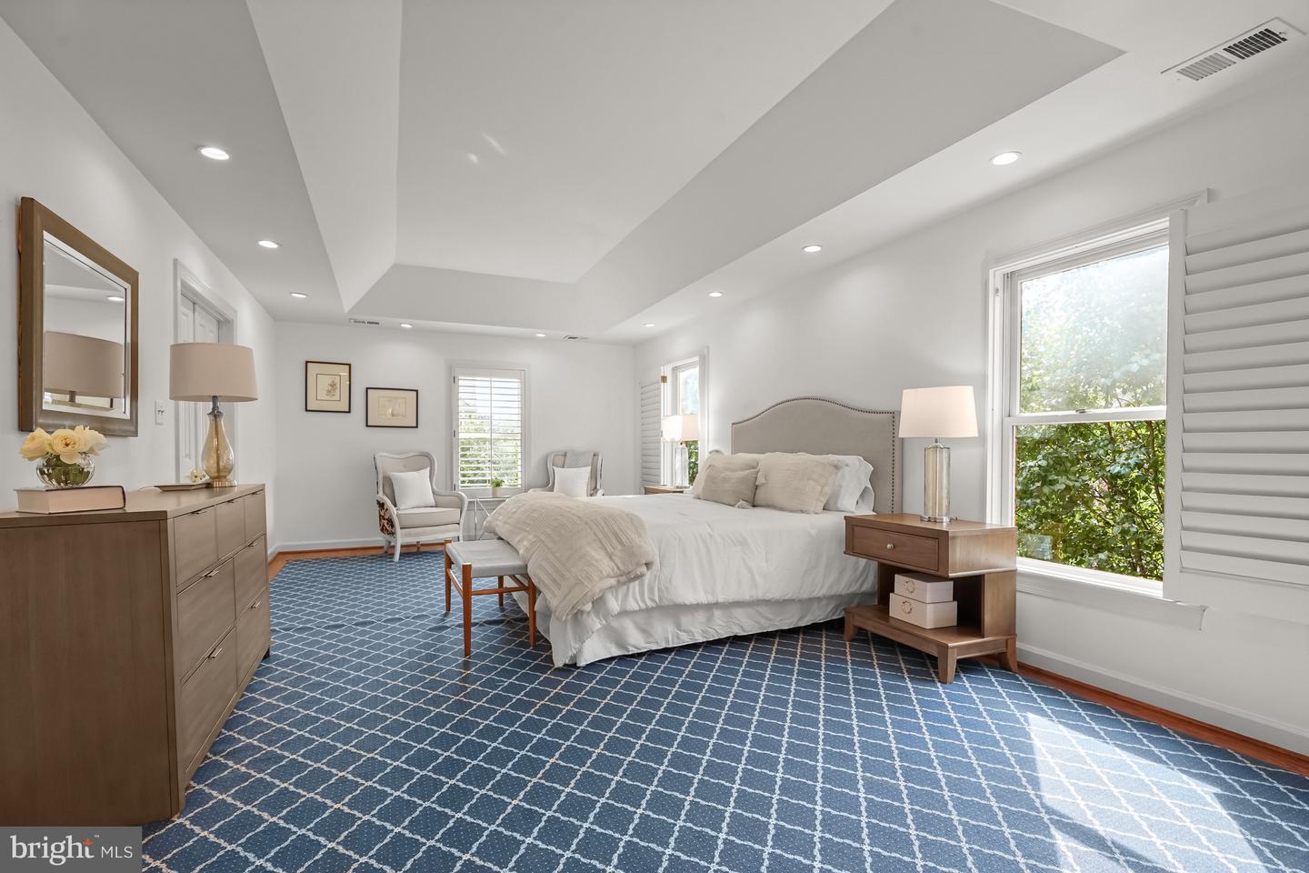 6638 HAMPTON VIEW PL, MCLEAN, Virginia 22101, 3 Bedrooms Bedrooms, ,3 BathroomsBathrooms,Residential,For sale,6638 HAMPTON VIEW PL,VAFX2245054 MLS # VAFX2245054