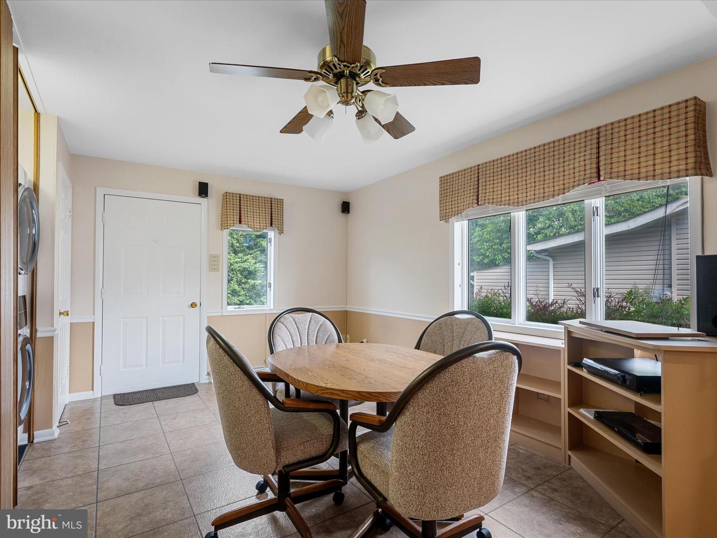 320 RUSSELLCROFT RD, WINCHESTER, Virginia 22601, 3 Bedrooms Bedrooms, ,2 BathroomsBathrooms,Residential,For sale,320 RUSSELLCROFT RD,VAWI2007898 MLS # VAWI2007898