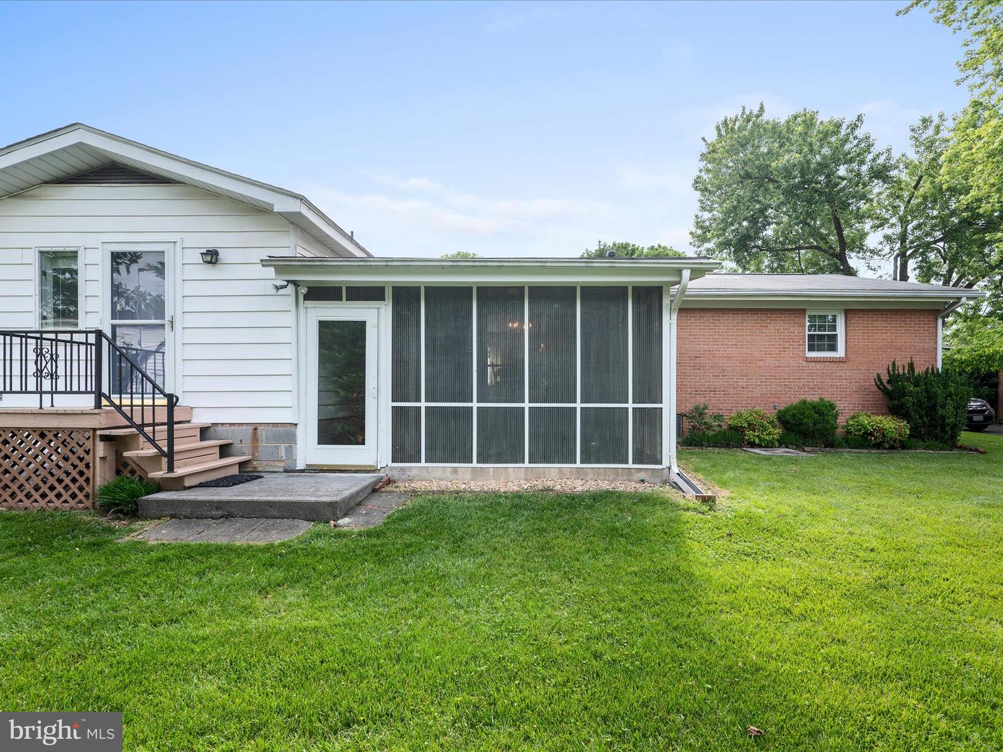 320 RUSSELLCROFT RD, WINCHESTER, Virginia 22601, 3 Bedrooms Bedrooms, ,2 BathroomsBathrooms,Residential,For sale,320 RUSSELLCROFT RD,VAWI2007898 MLS # VAWI2007898