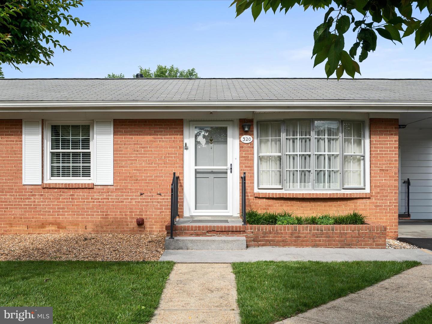 320 RUSSELLCROFT RD, WINCHESTER, Virginia 22601, 3 Bedrooms Bedrooms, ,2 BathroomsBathrooms,Residential,For sale,320 RUSSELLCROFT RD,VAWI2007898 MLS # VAWI2007898