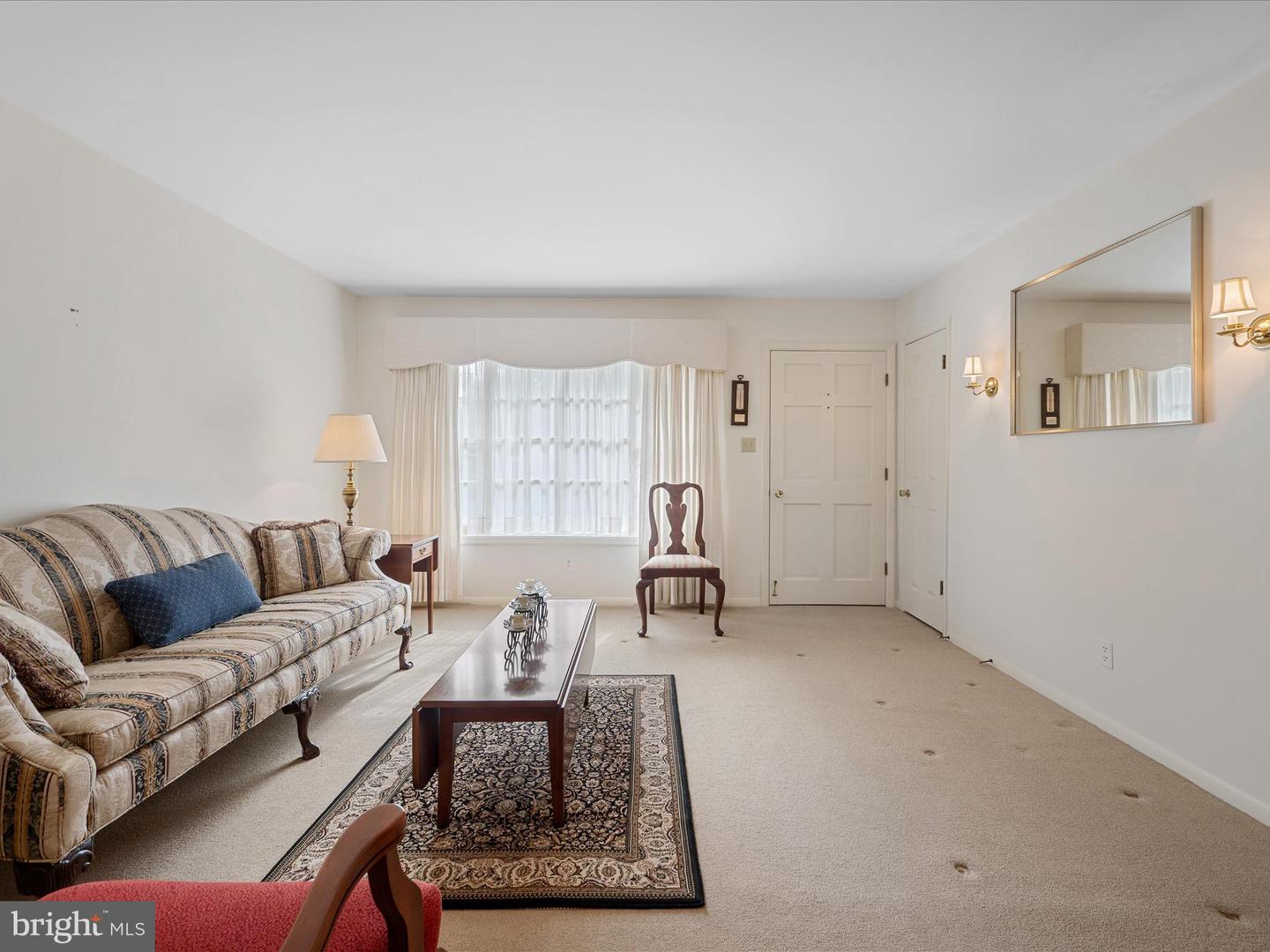 320 RUSSELLCROFT RD, WINCHESTER, Virginia 22601, 3 Bedrooms Bedrooms, ,2 BathroomsBathrooms,Residential,For sale,320 RUSSELLCROFT RD,VAWI2007898 MLS # VAWI2007898