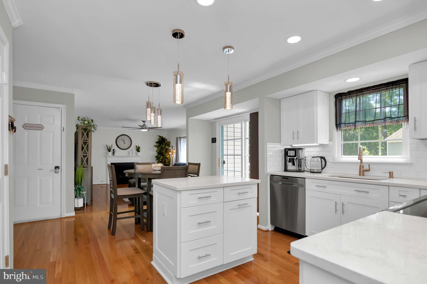 24 WOODS EDGE CT, STAFFORD, Virginia 22554, 4 Bedrooms Bedrooms, ,3 BathroomsBathrooms,Residential,For sale,24 WOODS EDGE CT,VAST2039476 MLS # VAST2039476