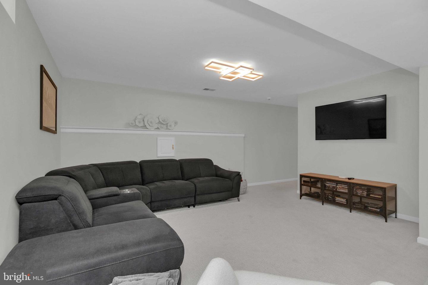 24 WOODS EDGE CT, STAFFORD, Virginia 22554, 4 Bedrooms Bedrooms, ,3 BathroomsBathrooms,Residential,For sale,24 WOODS EDGE CT,VAST2039476 MLS # VAST2039476