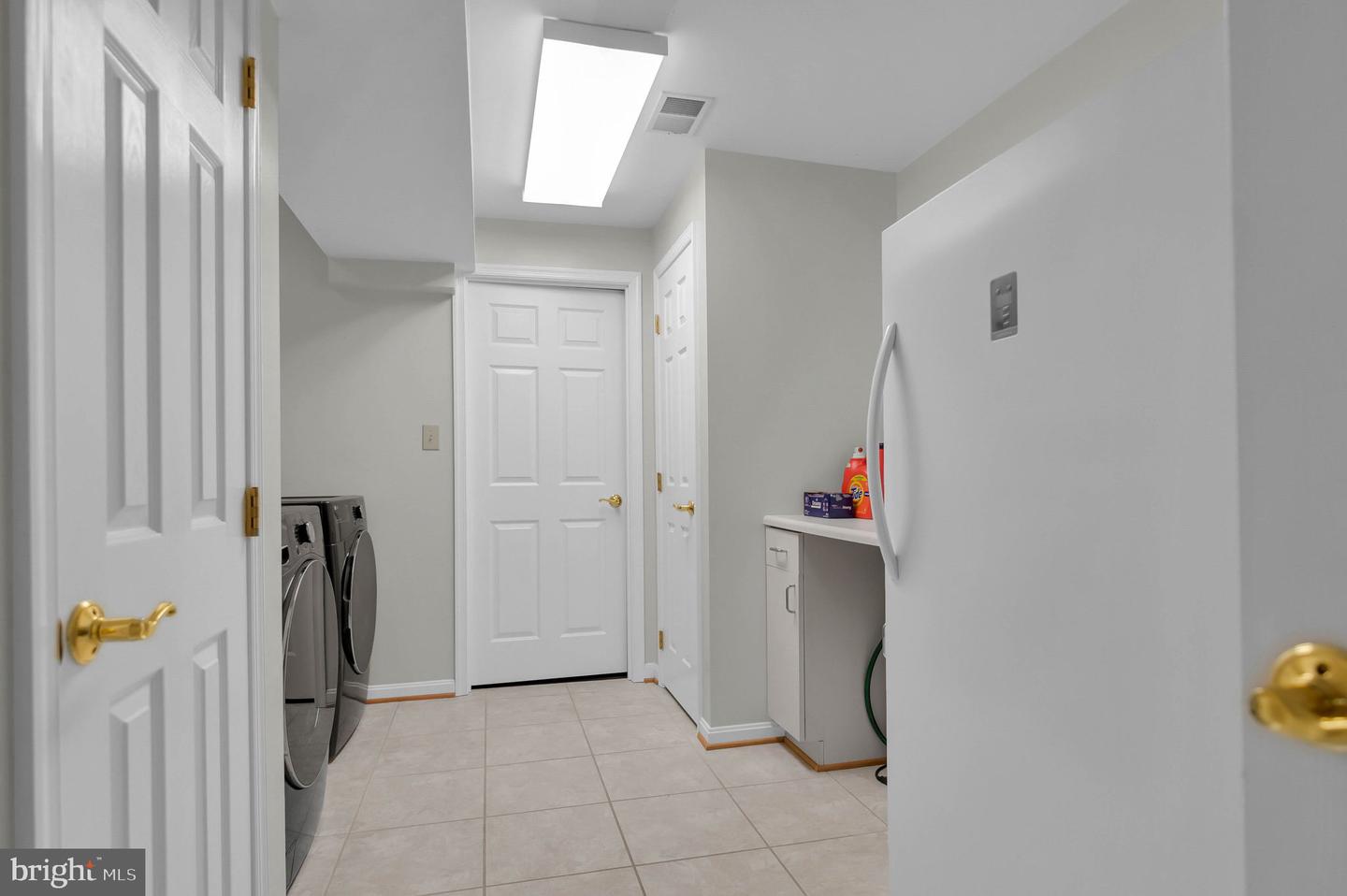 24 WOODS EDGE CT, STAFFORD, Virginia 22554, 4 Bedrooms Bedrooms, ,3 BathroomsBathrooms,Residential,For sale,24 WOODS EDGE CT,VAST2039476 MLS # VAST2039476