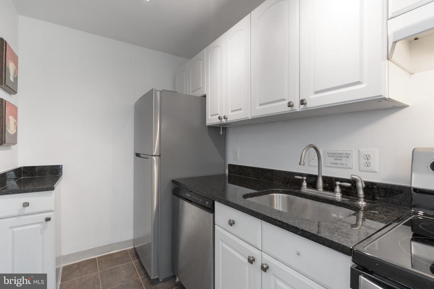 211 E GLEBE RD #C, ALEXANDRIA, Virginia 22305, 1 Bedroom Bedrooms, ,1 BathroomBathrooms,Residential,For sale,211 E GLEBE RD #C,VAAX2046074 MLS # VAAX2046074