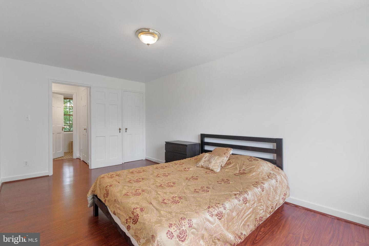 211 E GLEBE RD #C, ALEXANDRIA, Virginia 22305, 1 Bedroom Bedrooms, ,1 BathroomBathrooms,Residential,For sale,211 E GLEBE RD #C,VAAX2046074 MLS # VAAX2046074