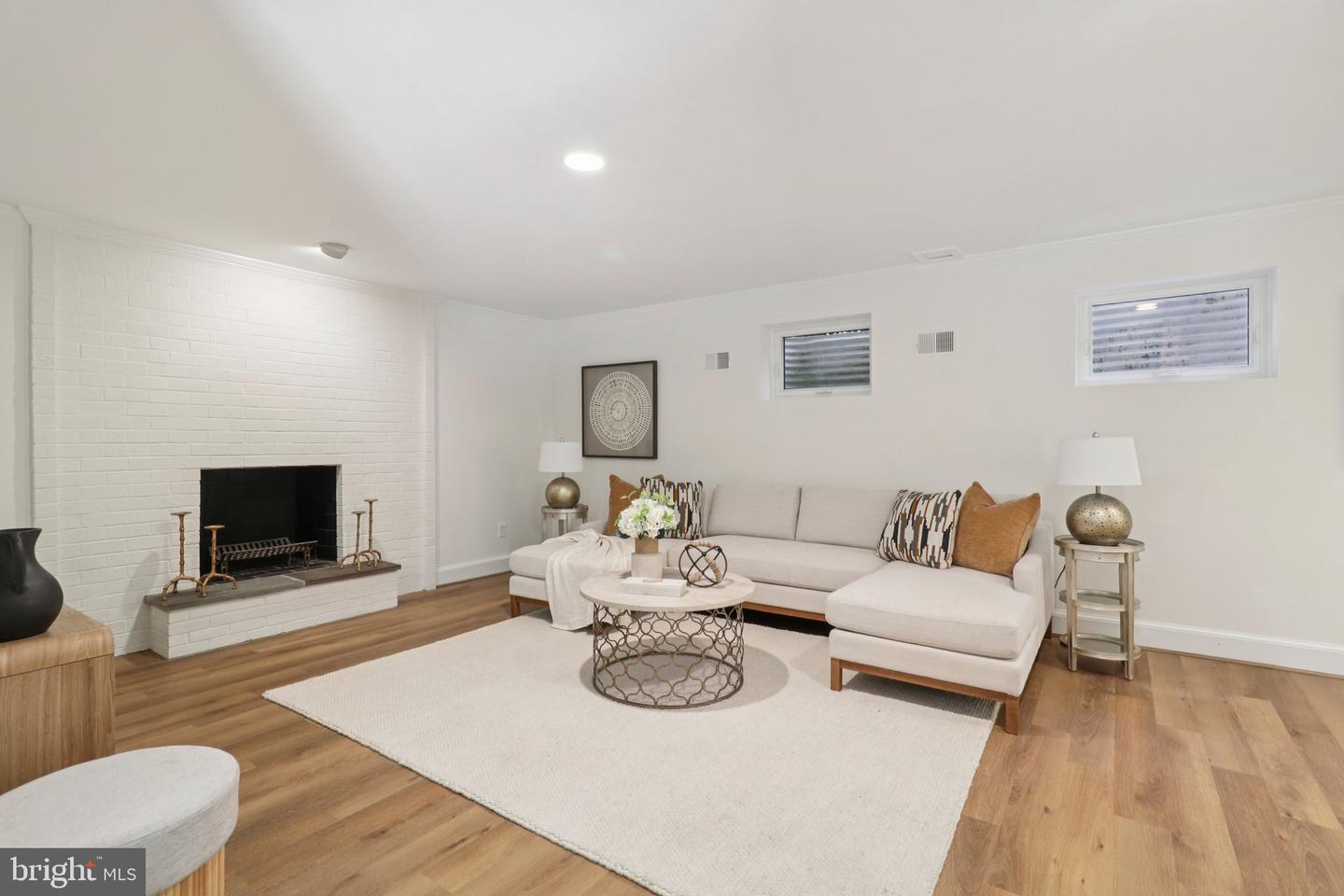 3233 ELLICOTT ST NW, WASHINGTON, District Of Columbia 20008, 5 Bedrooms Bedrooms, ,2 BathroomsBathrooms,Residential,For sale,3233 ELLICOTT ST NW,DCDC2204194 MLS # DCDC2204194