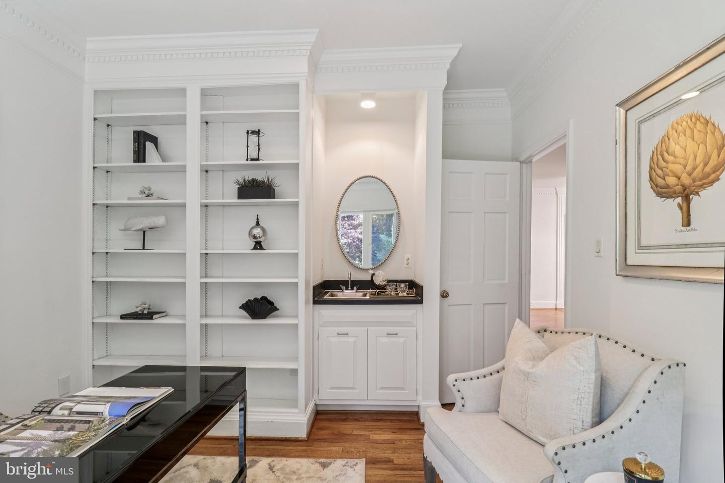 3233 ELLICOTT ST NW, WASHINGTON, District Of Columbia 20008, 5 Bedrooms Bedrooms, ,2 BathroomsBathrooms,Residential,For sale,3233 ELLICOTT ST NW,DCDC2204194 MLS # DCDC2204194