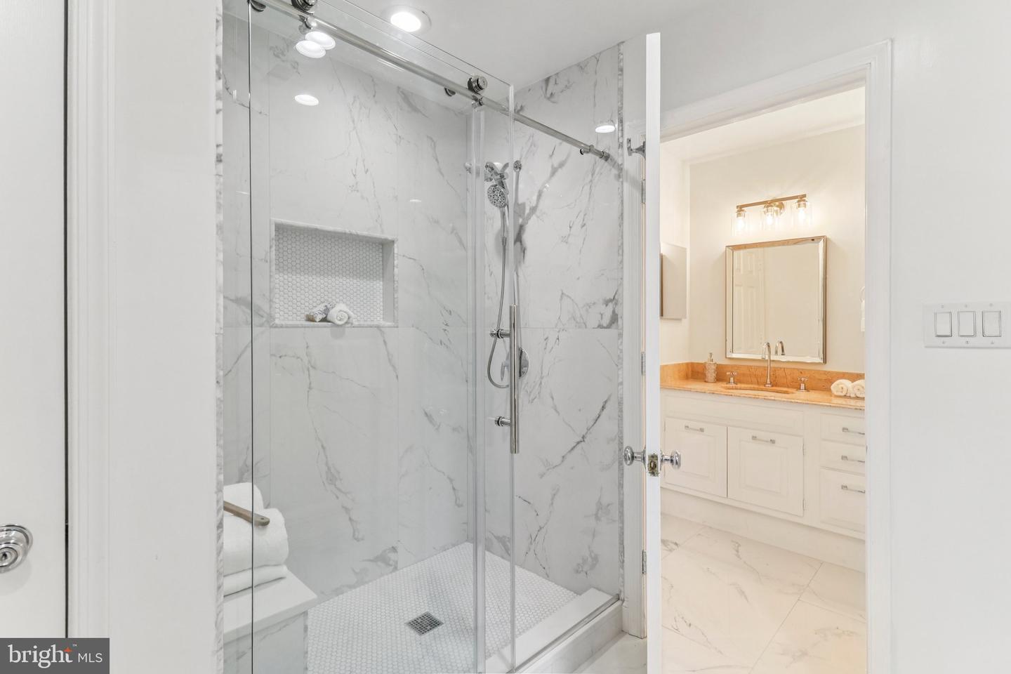3233 ELLICOTT ST NW, WASHINGTON, District Of Columbia 20008, 5 Bedrooms Bedrooms, ,2 BathroomsBathrooms,Residential,For sale,3233 ELLICOTT ST NW,DCDC2204194 MLS # DCDC2204194