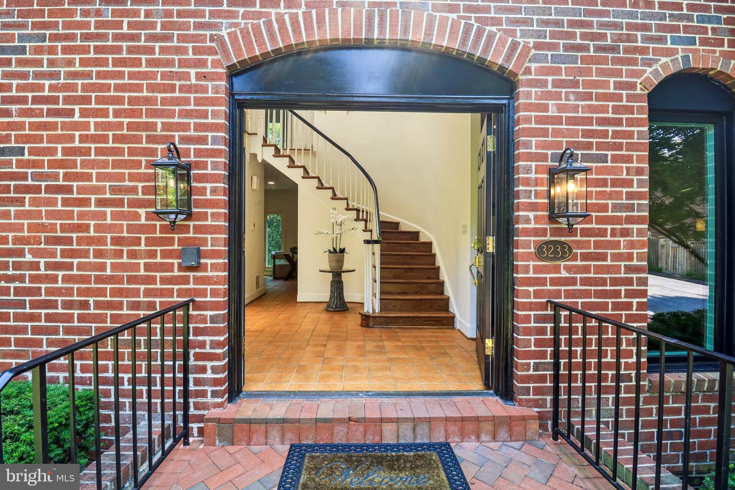 3233 ELLICOTT ST NW, WASHINGTON, District Of Columbia 20008, 5 Bedrooms Bedrooms, ,2 BathroomsBathrooms,Residential,For sale,3233 ELLICOTT ST NW,DCDC2204194 MLS # DCDC2204194