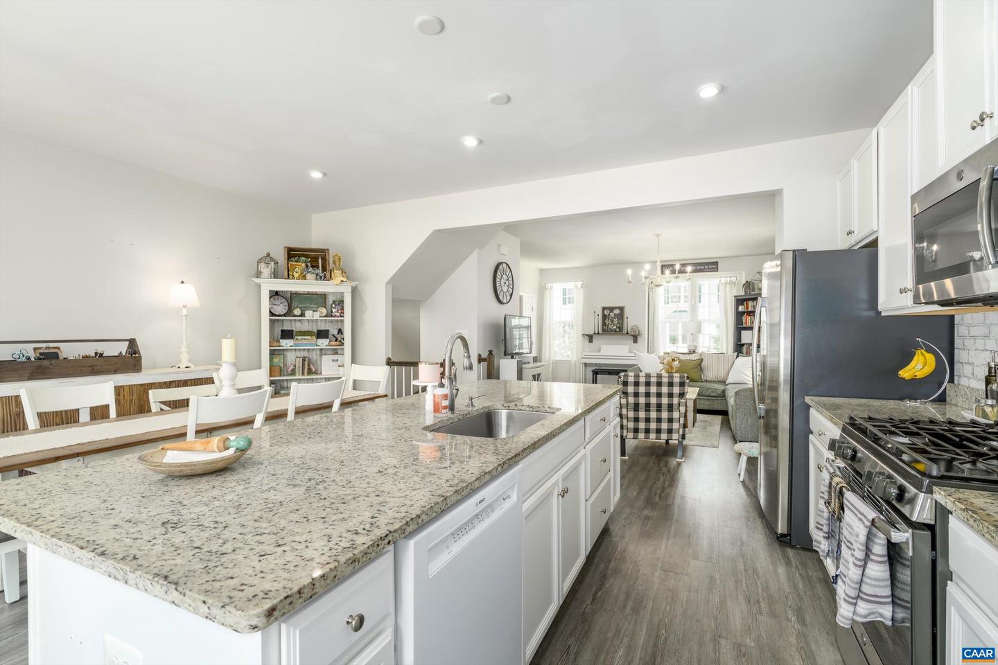 2112 ELM TREE CT, CHARLOTTESVILLE, Virginia 22911, 3 Bedrooms Bedrooms, ,2 BathroomsBathrooms,Residential,For sale,2112 ELM TREE CT,665381 MLS # 665381