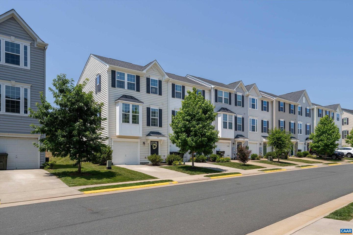 2112 ELM TREE CT, CHARLOTTESVILLE, Virginia 22911, 3 Bedrooms Bedrooms, ,2 BathroomsBathrooms,Residential,For sale,2112 ELM TREE CT,665381 MLS # 665381