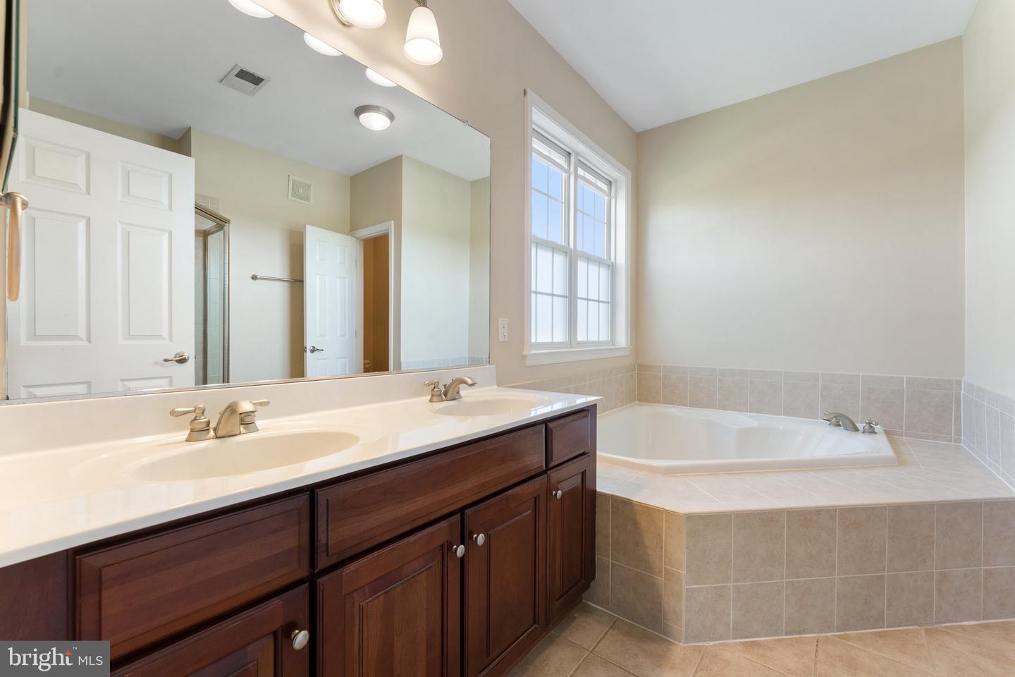 14574 KYLEWOOD WAY, GAINESVILLE, Virginia 20155, 3 Bedrooms Bedrooms, ,2 BathroomsBathrooms,Residential,For sale,14574 KYLEWOOD WAY,VAPW2096324 MLS # VAPW2096324
