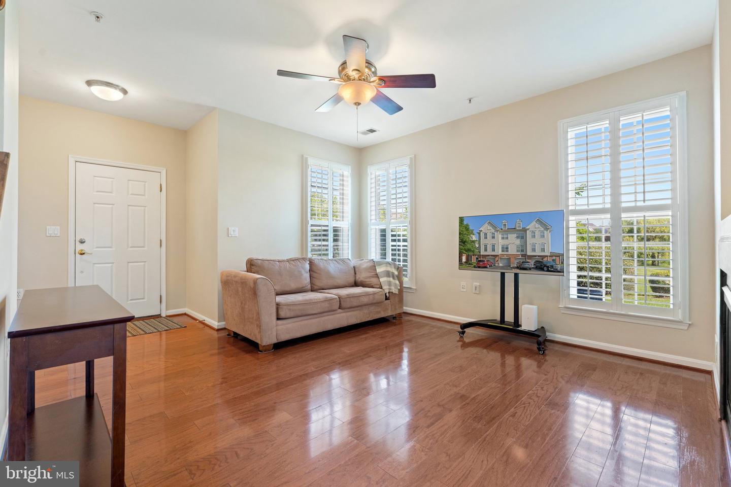 14574 KYLEWOOD WAY, GAINESVILLE, Virginia 20155, 3 Bedrooms Bedrooms, ,2 BathroomsBathrooms,Residential,For sale,14574 KYLEWOOD WAY,VAPW2096324 MLS # VAPW2096324