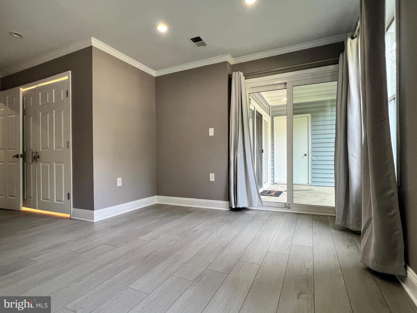 7701 LAFAYETTE FOREST DR #01, ANNANDALE, Virginia 22003, 2 Bedrooms Bedrooms, ,2 BathroomsBathrooms,Residential,For sale,7701 LAFAYETTE FOREST DR #01,VAFX2245684 MLS # VAFX2245684