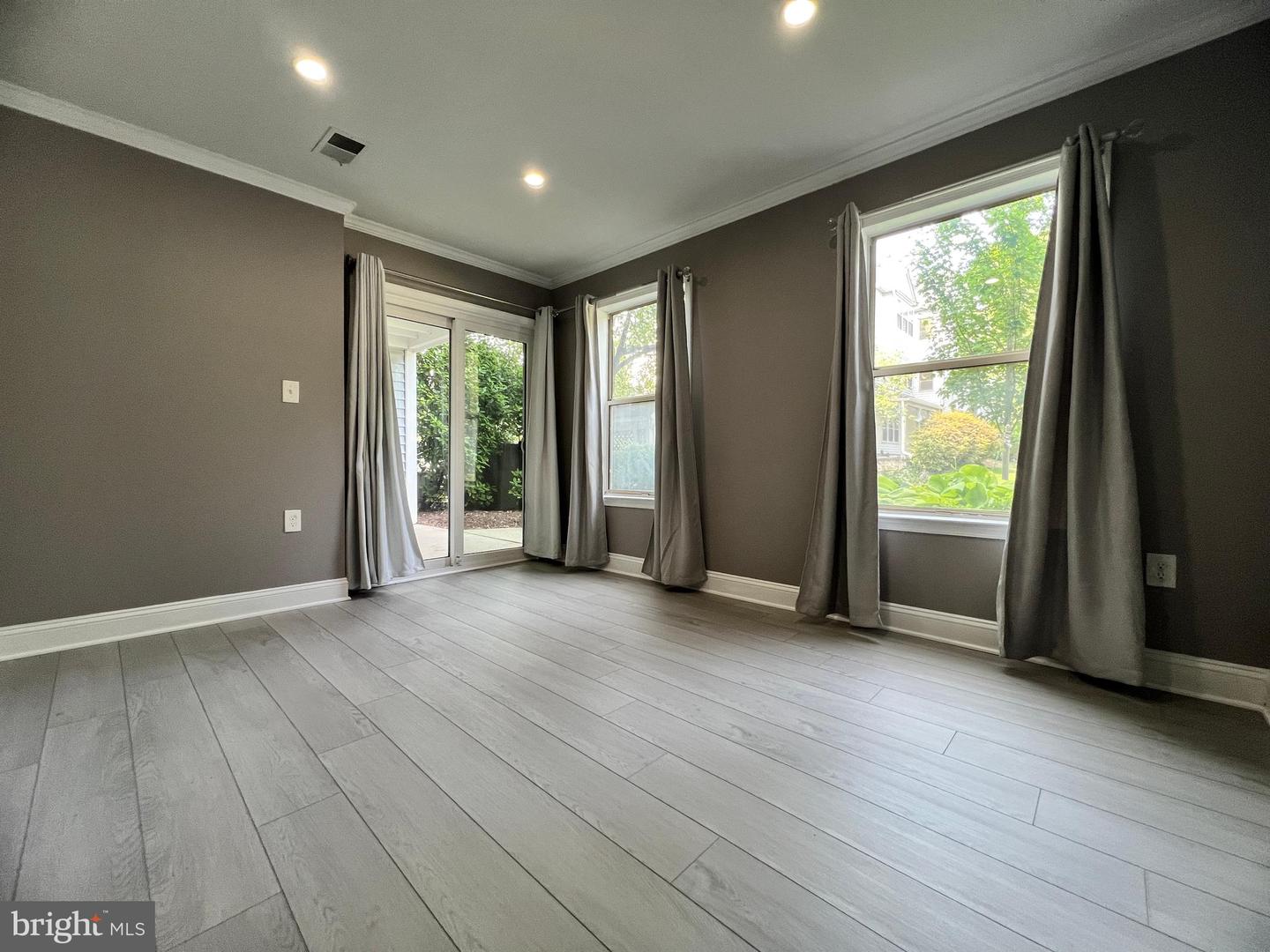 7701 LAFAYETTE FOREST DR #01, ANNANDALE, Virginia 22003, 2 Bedrooms Bedrooms, ,2 BathroomsBathrooms,Residential,For sale,7701 LAFAYETTE FOREST DR #01,VAFX2245684 MLS # VAFX2245684