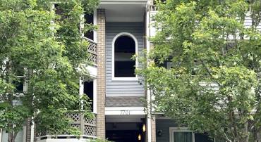 7701 LAFAYETTE FOREST DR #01, ANNANDALE, Virginia 22003, 2 Bedrooms Bedrooms, ,2 BathroomsBathrooms,Residential,For sale,7701 LAFAYETTE FOREST DR #01,VAFX2245684 MLS # VAFX2245684