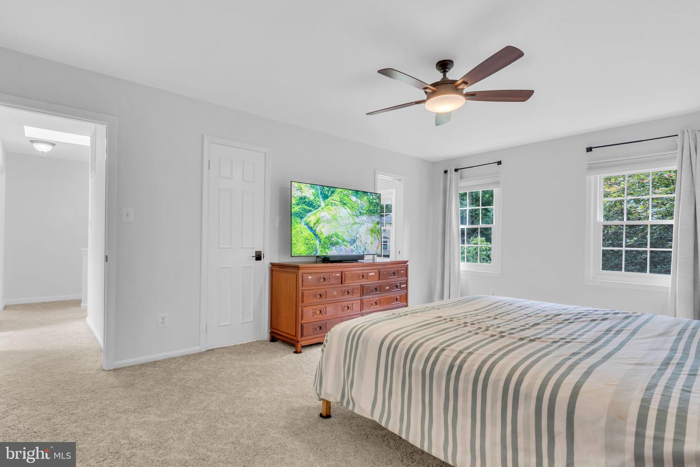 1606 MONTMORENCY DR, VIENNA, Virginia 22182, 4 Bedrooms Bedrooms, ,4 BathroomsBathrooms,Residential,For sale,1606 MONTMORENCY DR,VAFX2245686 MLS # VAFX2245686