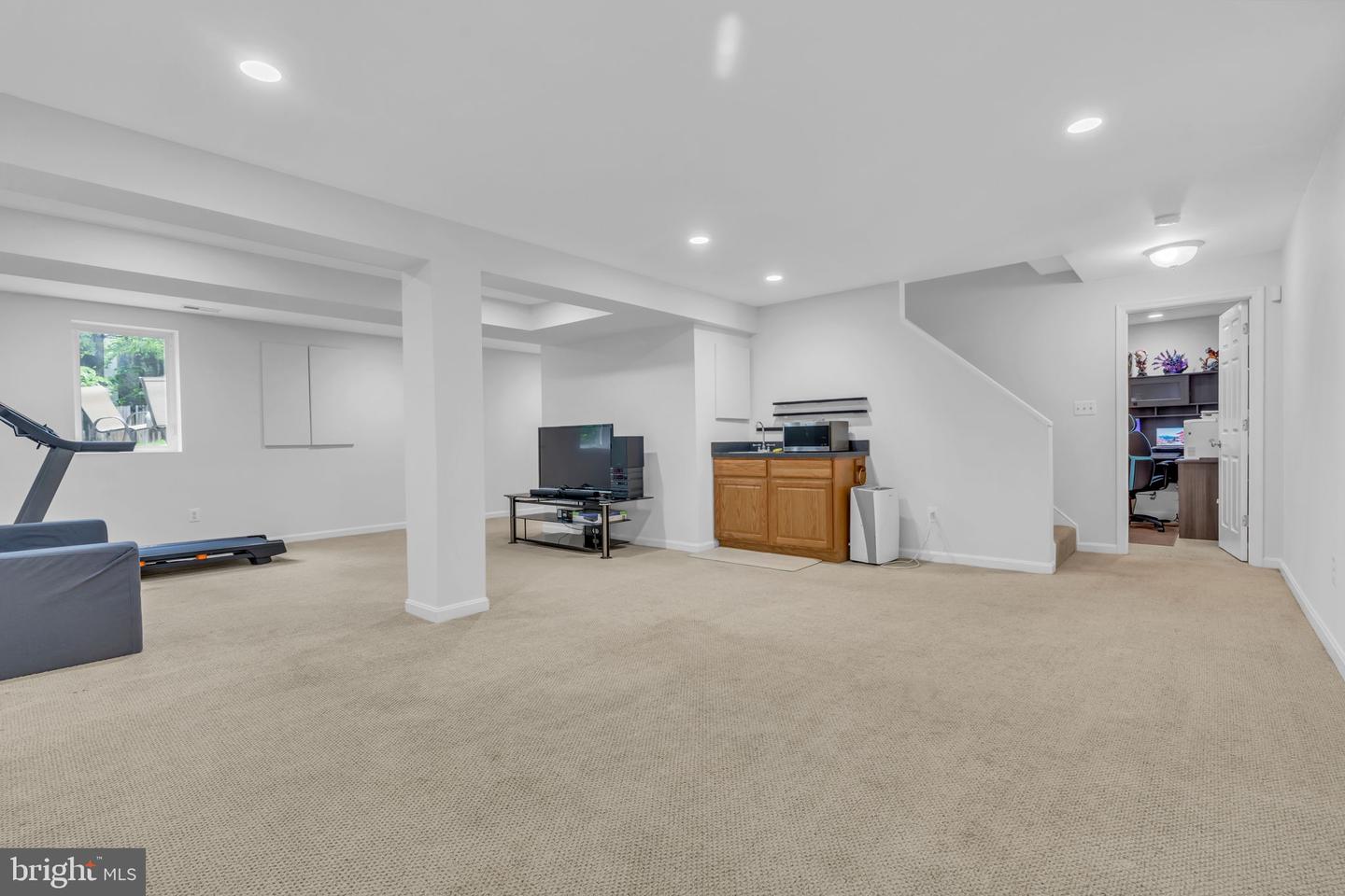 1606 MONTMORENCY DR, VIENNA, Virginia 22182, 4 Bedrooms Bedrooms, ,4 BathroomsBathrooms,Residential,For sale,1606 MONTMORENCY DR,VAFX2245686 MLS # VAFX2245686