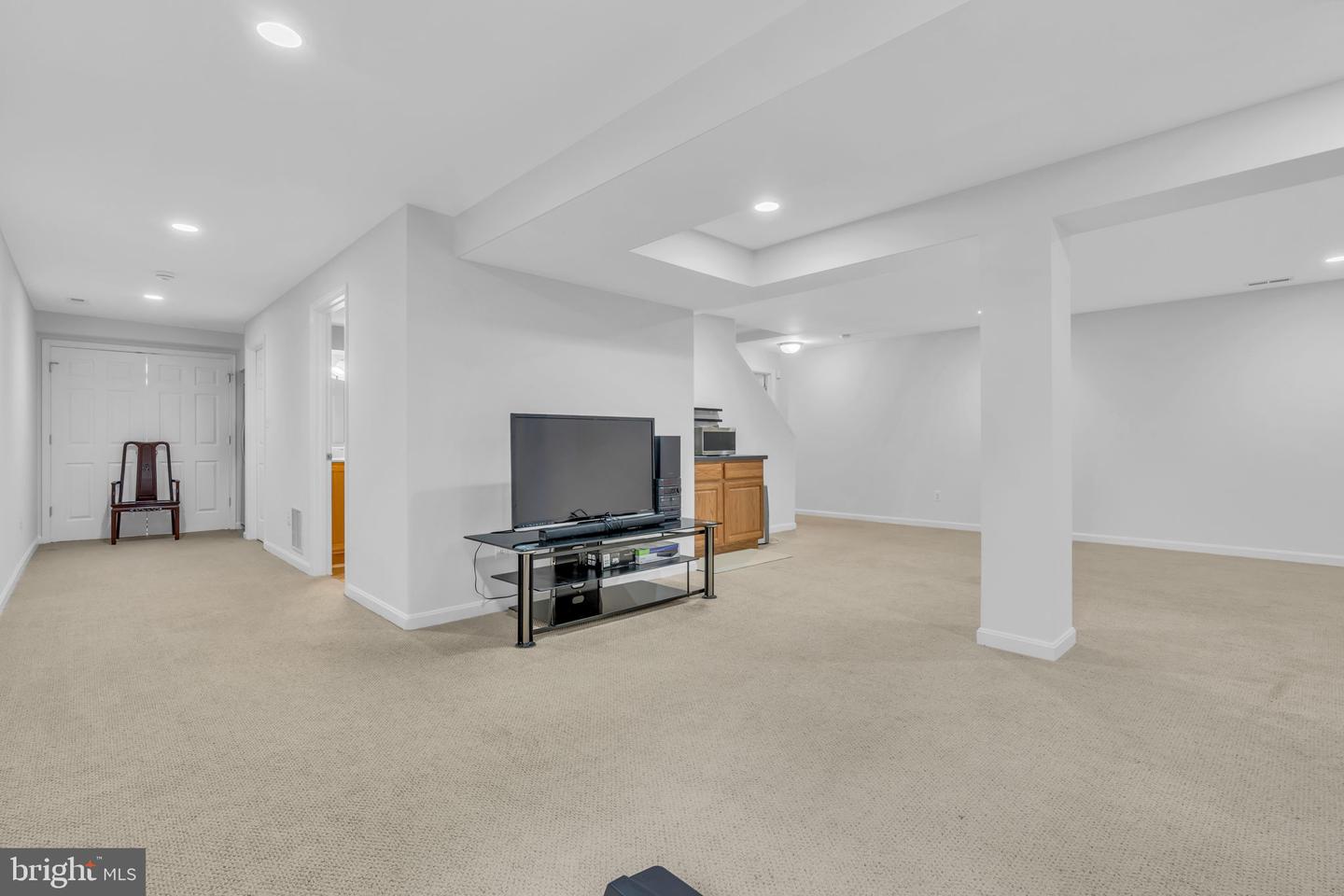 1606 MONTMORENCY DR, VIENNA, Virginia 22182, 4 Bedrooms Bedrooms, ,4 BathroomsBathrooms,Residential,For sale,1606 MONTMORENCY DR,VAFX2245686 MLS # VAFX2245686
