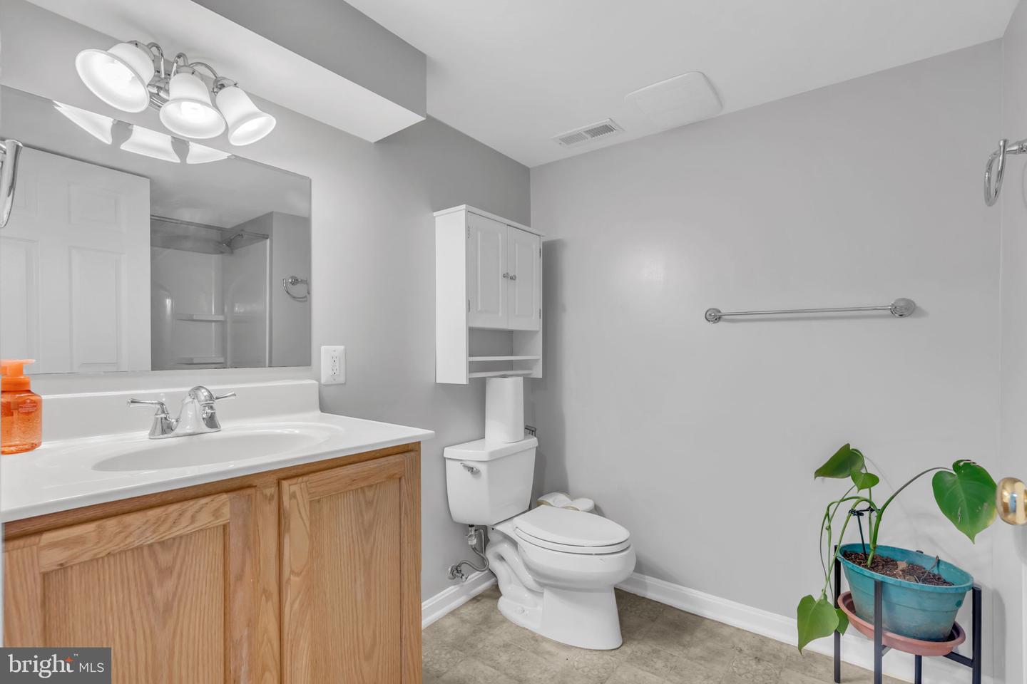 1606 MONTMORENCY DR, VIENNA, Virginia 22182, 4 Bedrooms Bedrooms, ,4 BathroomsBathrooms,Residential,For sale,1606 MONTMORENCY DR,VAFX2245686 MLS # VAFX2245686
