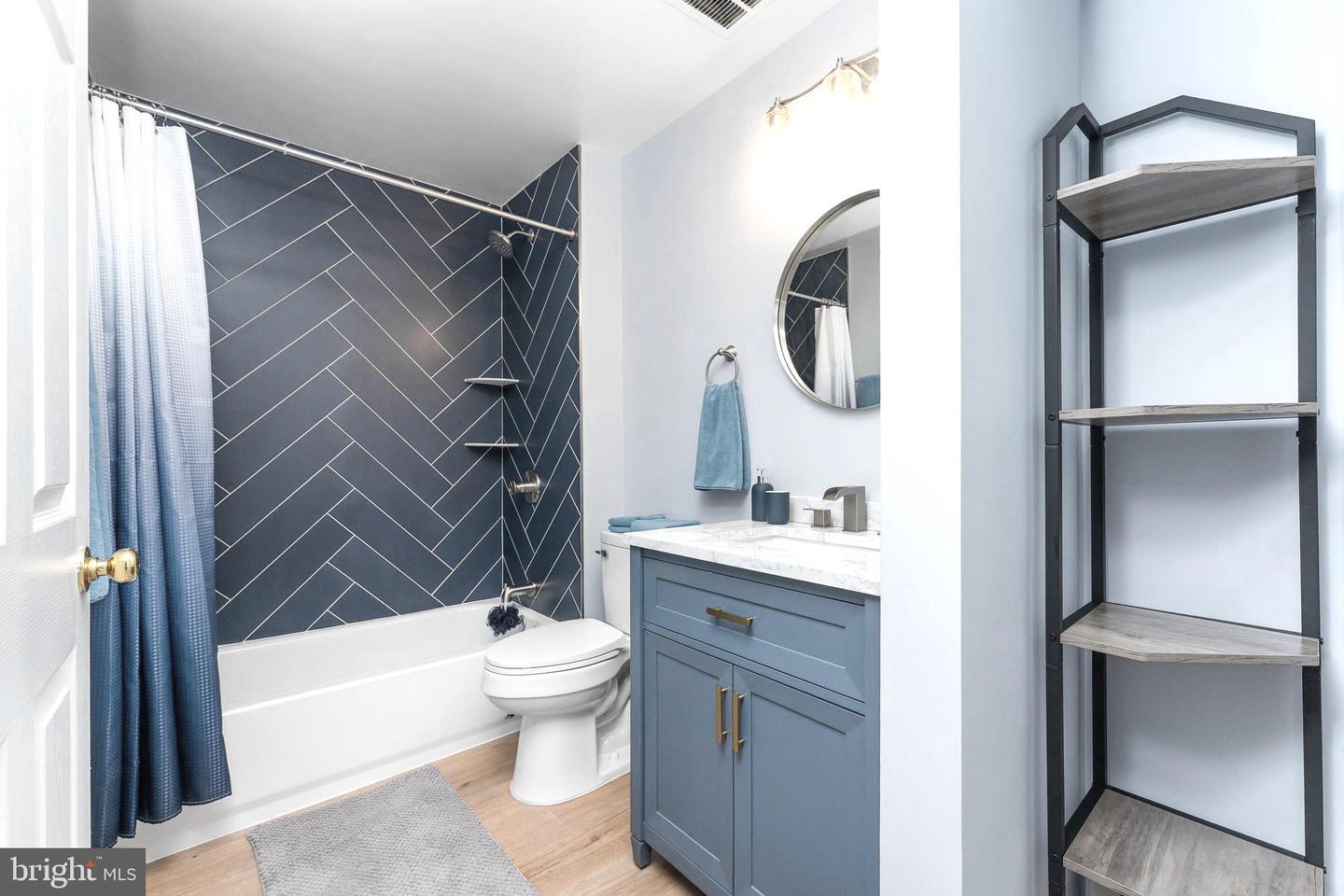 8079 LACY DR #203, MANASSAS, Virginia 20109, 2 Bedrooms Bedrooms, ,2 BathroomsBathrooms,Residential,For sale,8079 LACY DR #203,VAPW2096348 MLS # VAPW2096348