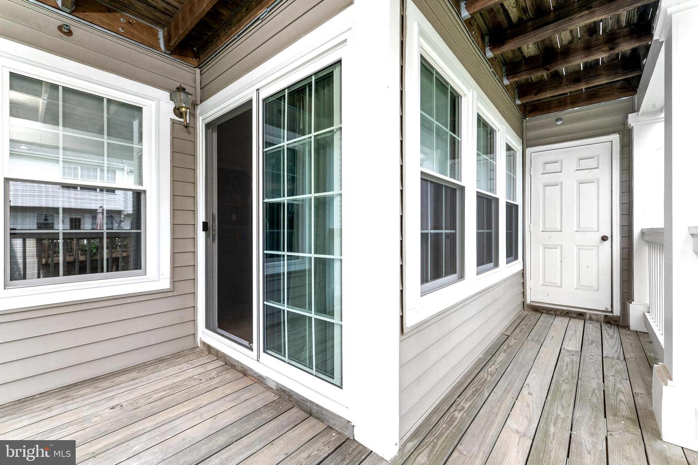 8079 LACY DR #203, MANASSAS, Virginia 20109, 2 Bedrooms Bedrooms, ,2 BathroomsBathrooms,Residential,For sale,8079 LACY DR #203,VAPW2096348 MLS # VAPW2096348