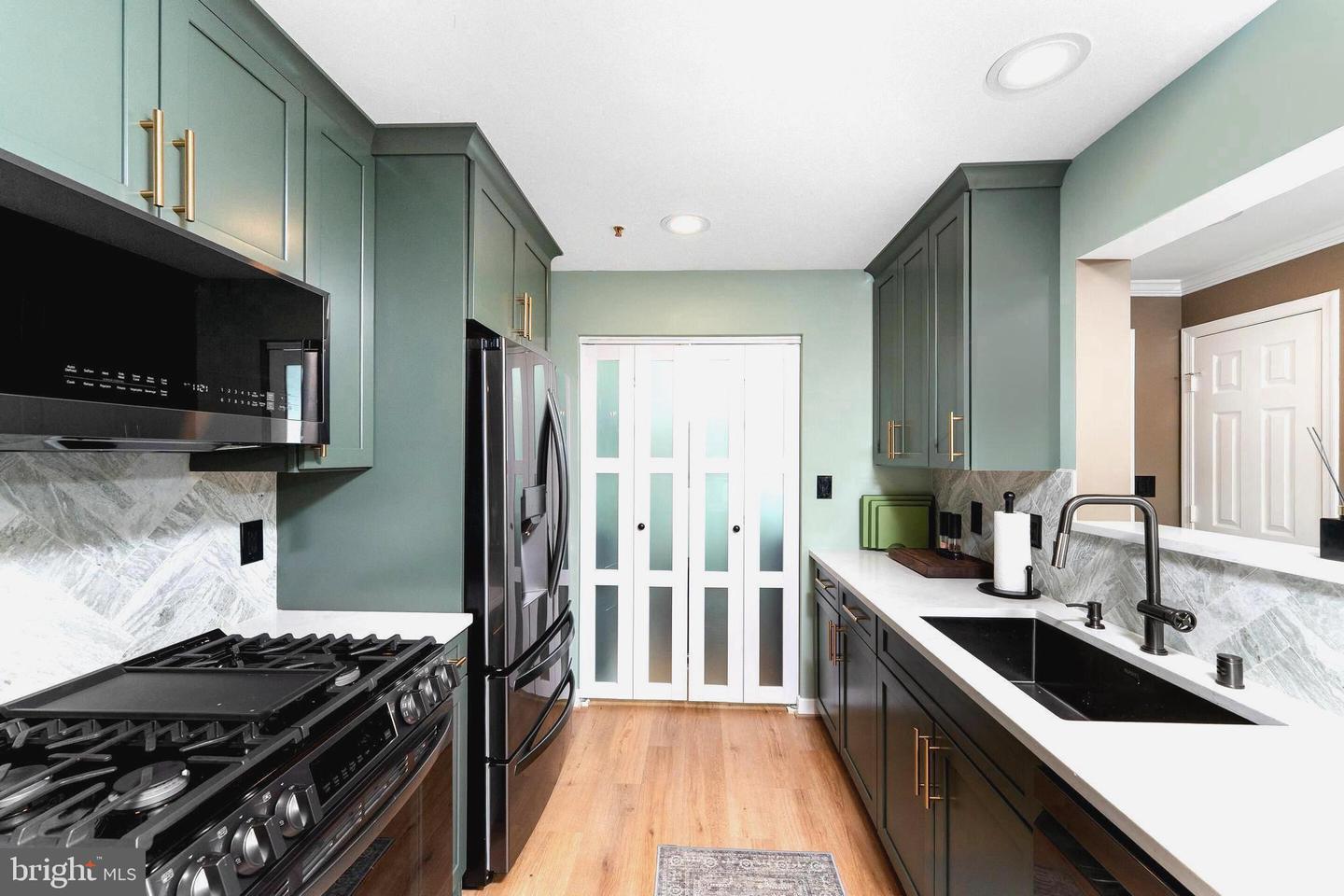 8079 LACY DR #203, MANASSAS, Virginia 20109, 2 Bedrooms Bedrooms, ,2 BathroomsBathrooms,Residential,For sale,8079 LACY DR #203,VAPW2096348 MLS # VAPW2096348