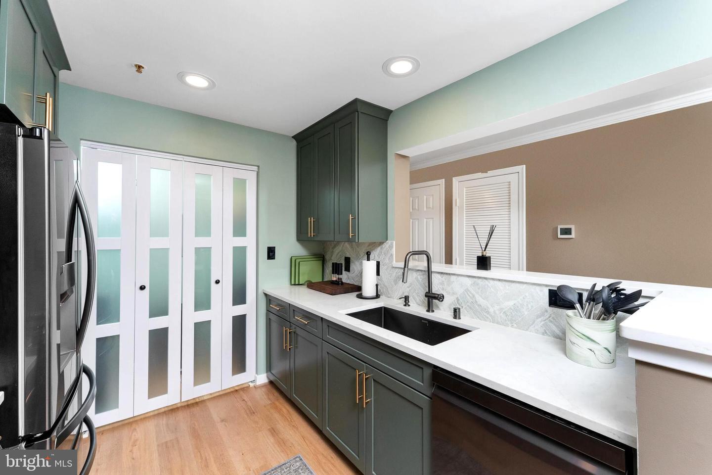 8079 LACY DR #203, MANASSAS, Virginia 20109, 2 Bedrooms Bedrooms, ,2 BathroomsBathrooms,Residential,For sale,8079 LACY DR #203,VAPW2096348 MLS # VAPW2096348