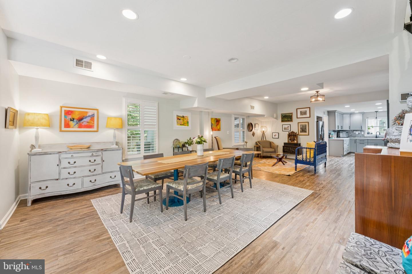 7004 LEE PARK CT, FALLS CHURCH, Virginia 22042, 3 Bedrooms Bedrooms, ,2 BathroomsBathrooms,Residential,For sale,7004 LEE PARK CT,VAFX2245296 MLS # VAFX2245296
