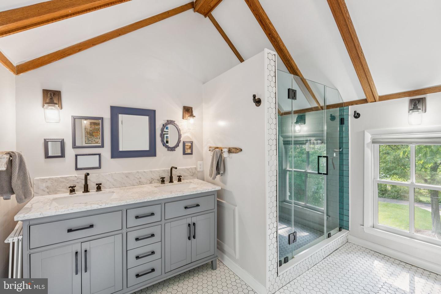 7004 LEE PARK CT, FALLS CHURCH, Virginia 22042, 3 Bedrooms Bedrooms, ,2 BathroomsBathrooms,Residential,For sale,7004 LEE PARK CT,VAFX2245296 MLS # VAFX2245296
