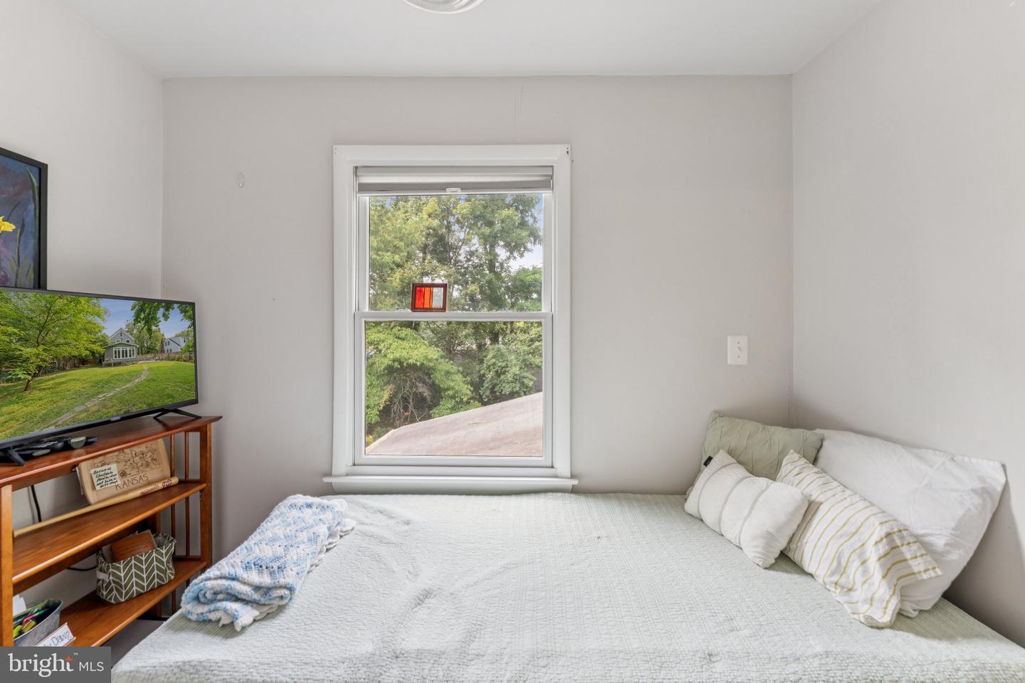 7004 LEE PARK CT, FALLS CHURCH, Virginia 22042, 3 Bedrooms Bedrooms, ,2 BathroomsBathrooms,Residential,For sale,7004 LEE PARK CT,VAFX2245296 MLS # VAFX2245296
