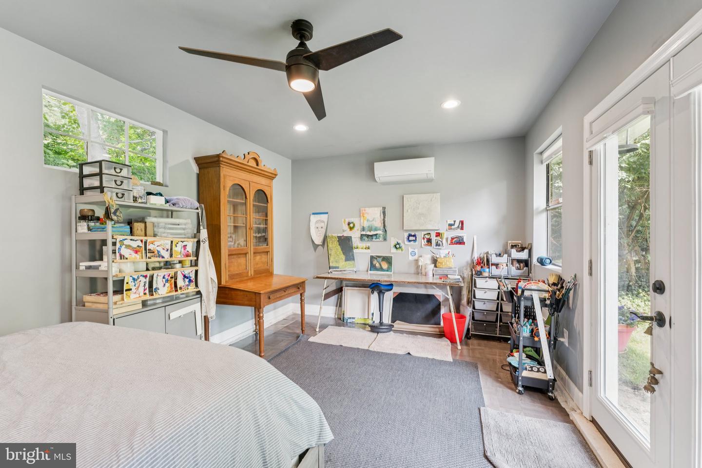 7004 LEE PARK CT, FALLS CHURCH, Virginia 22042, 3 Bedrooms Bedrooms, ,2 BathroomsBathrooms,Residential,For sale,7004 LEE PARK CT,VAFX2245296 MLS # VAFX2245296