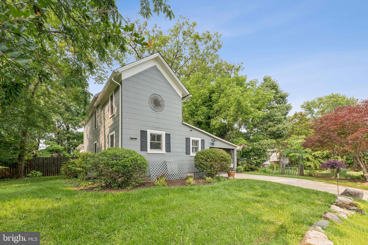 7004 LEE PARK CT, FALLS CHURCH, Virginia 22042, 3 Bedrooms Bedrooms, ,2 BathroomsBathrooms,Residential,For sale,7004 LEE PARK CT,VAFX2245296 MLS # VAFX2245296