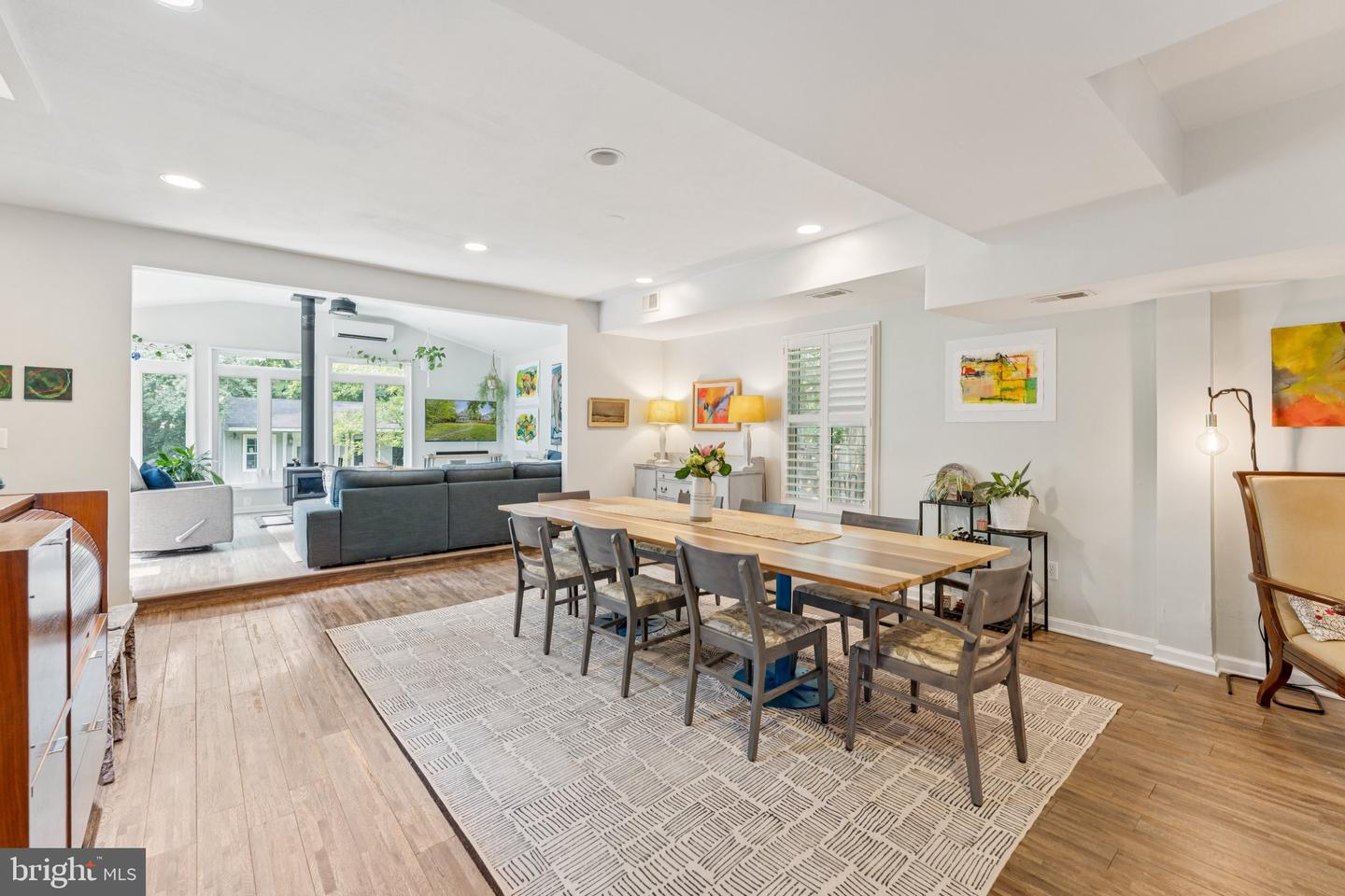 7004 LEE PARK CT, FALLS CHURCH, Virginia 22042, 3 Bedrooms Bedrooms, ,2 BathroomsBathrooms,Residential,For sale,7004 LEE PARK CT,VAFX2245296 MLS # VAFX2245296