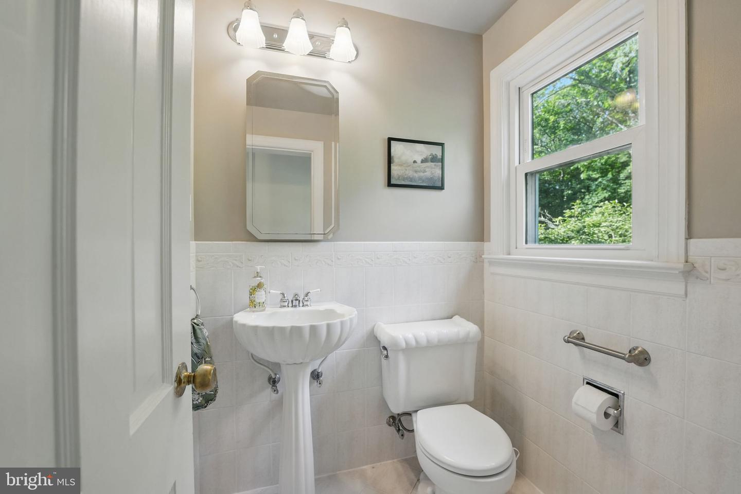 8130 WINDSOR DR, KING GEORGE, Virginia 22485, 3 Bedrooms Bedrooms, ,2 BathroomsBathrooms,Residential,For sale,8130 WINDSOR DR,VAKG2006536 MLS # VAKG2006536