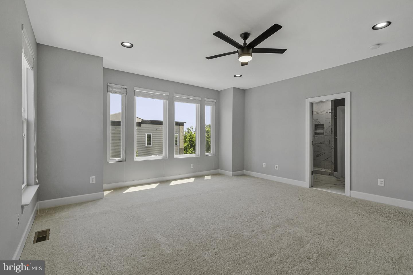 23112 BROOKSBANK SQ, BRAMBLETON, Virginia 20148, 3 Bedrooms Bedrooms, ,3 BathroomsBathrooms,Residential,For sale,23112 BROOKSBANK SQ,VALO2098784 MLS # VALO2098784
